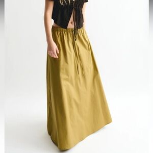 H&M Women’s Golden Olive Circular Maxi Skirt 100% Cotton Size M